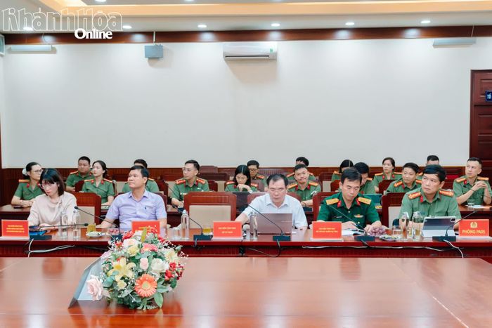 Các đại biểu tham dự phiên họp tại điểm cầu Khánh Hòa.