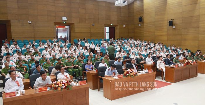 Các đại biểu dự lễ kỷ niệm