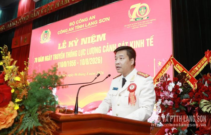Đại tá Vũ Thanh Tùng, Ủy viên Ban Thường vụ Tỉnh ủy, Giám đốc Công an tỉnh phát biểu tại lễ kỷ niệm