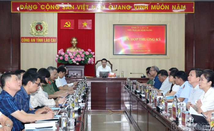 Các đại biểu tham dự phiên họp tại điểm cầu tỉnh Lào Cai.