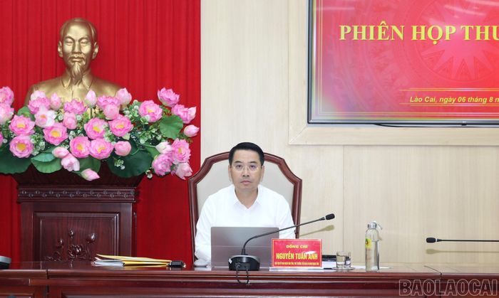Chủ tịch UBND tỉnh Nguyễn Tuấn Anh chủ trì phiên họp trực tuyến tại điểm cầu tỉnh Lào Cai.