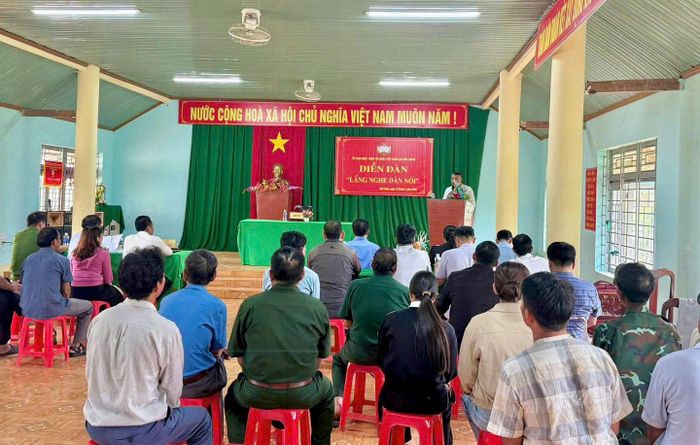Diễn đàn “Lắng nghe dân nói” là hoạt động thiết thực nhằm phát huy quyền làm chủ của Nhân dân, tăng cường đối thoại giữa cấp ủy, chính quyền với người dân xã Đắk Song