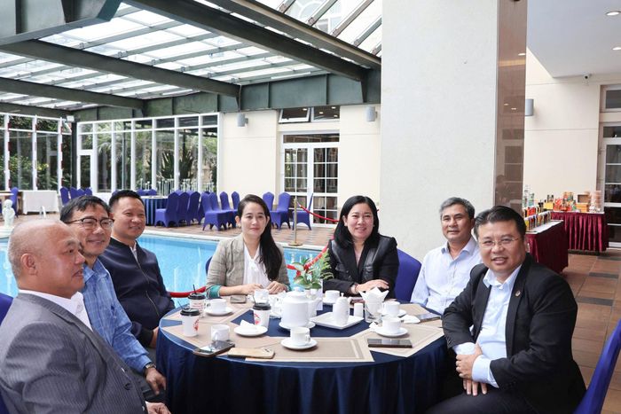 Lãnh đạo các sở, ngành cùng doanh nghiệp trên địa bàn tỉnh tham dự chương trình