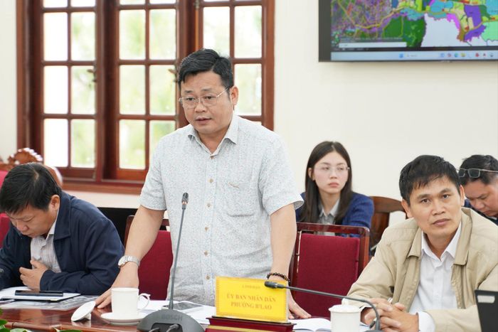 Chủ tịch UBND phường B'Lao, Hoàng Bảo Nguyên báo cáo tiến độ lập Đồ án quy hoạch tại địa phương