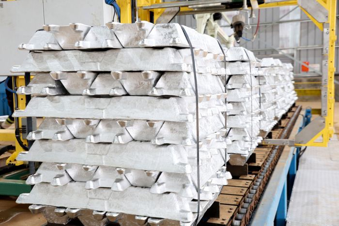 Sản phẩm nhôm thỏi được sản xuất tại nhà máy Luyện kim Trần Hồng Quân, xã Nhân Cơ, tỉnh Lâm Đồng