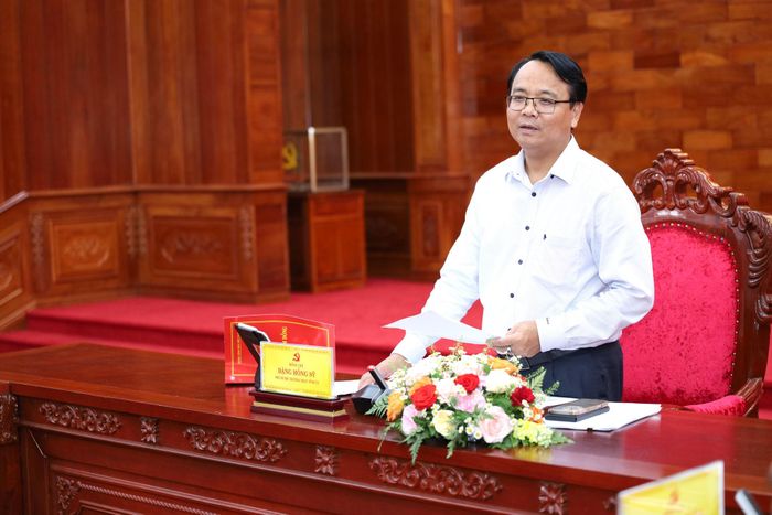 Đồng chí Đặng Hồng Sỹ, Phó Bí thư Thường trực Tỉnh ủy Lâm Đồng, Trưởng Ban Chỉ đạo tỉnh phát biểu chỉ đạo tại hội nghị