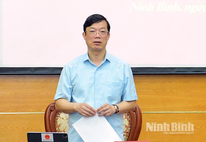 Đồng chí Nguyễn Minh Tiến, Ủy viên Ban Thường vụ Tỉnh ủy, Trưởng Ban Nội chính Tỉnh ủy phát biểu kết luận hội nghị.