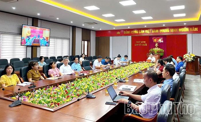 Quang cảnh hội nghị tại điểm cầu Phú Thọ.