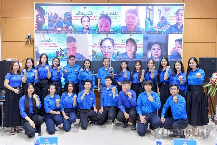 Ban Thường vụ Tỉnh đoàn Quảng Trị ra mắt đội hình tình nguyện viên "Bình dân học vụ số vùng biên" năm 2026 - Ảnh: M.H