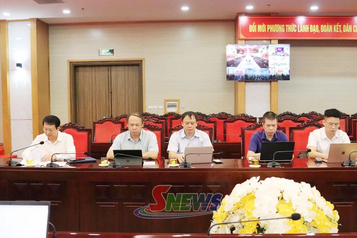 Các đại biểu dự hội nghị.