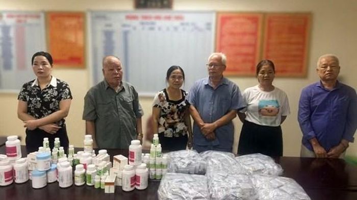 Công an Hà Nội khởi tố nhóm đối tượng pha tân dược vào thuốc Đông y bán cho người bệnh. Ảnh: CAHN