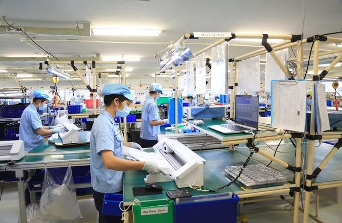 Doanh nghiệp dịch vụ, công nghiệp và xây dựng chiếm tỷ trọng lớn