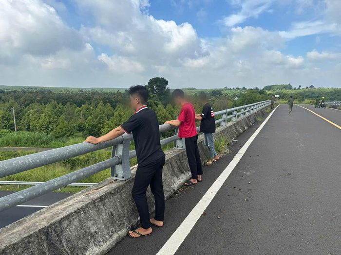Công an vào cuộc điều tra và xác định 4 đối tượng.