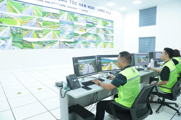 Điều người đi đường nhìn thấy là cao tốc luôn thông suốt. Điều họ ít khi biết là phía sau đó là sự phối hợp liên tục giữa Trung tâm ITS, lực lượng tuần đường, CSGT và cứu hộ để xử lý từng sự cố trong thời gian ngắn nhất.