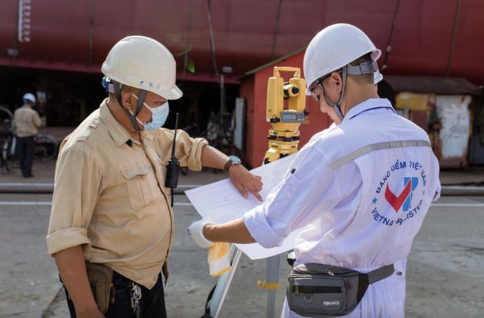 Bộ Xây dựng công bố thủ tục hành chính, rút ngắn thời gian công nhận đăng kiểm viên tàu biển chỉ còn 3 ngày (ảnh minh họa).