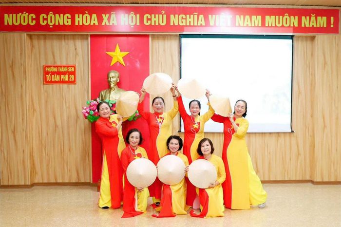 Nhiều địa phương tại Hà Tĩnh đã phát huy rất tốt hiệu quả của mô hình này, biến nhà văn hóa thành một “hệ sinh thái” sinh hoạt tinh thần, học tập và rèn luyện thể thao sôi nổi.