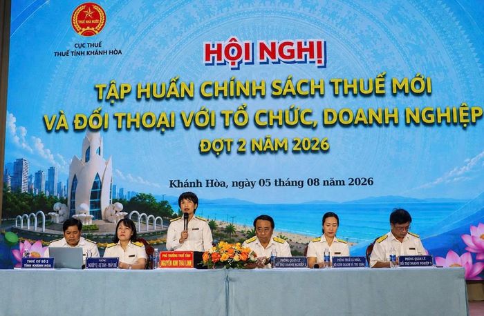 Lãnh đạo Thuế tỉnh Khánh Hòa giải đáp về chính sách thuế.