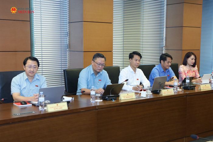 Đoàn ĐBQH tỉnh Lai Châu tham dự phiên họp
