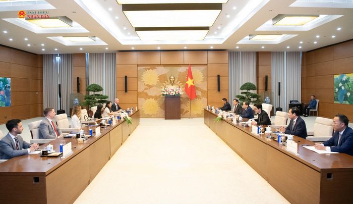 Quang cảnh cuộc tiếp