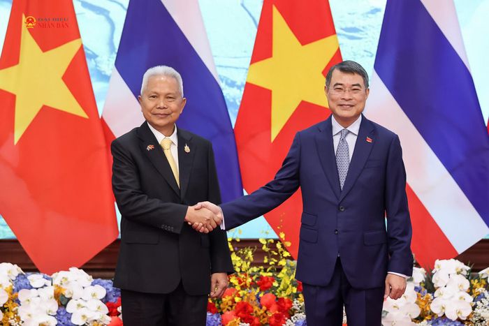 Thủ tướng Lê Minh Hưng hội kiến Chủ tịch Quốc hội Thái Lan Sophon Zaram