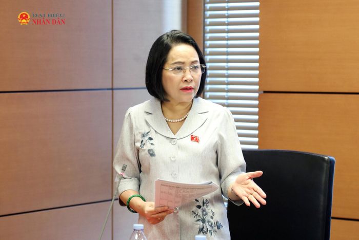 Phó Chủ tịch Quốc hội Nguyễn Thị Thanh phát biểu thảo luận tại Tổ 10