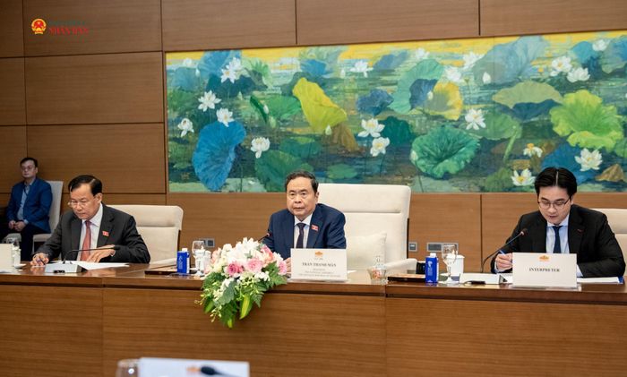 Chủ tịch Quốc hội Trần Thanh Mẫn và các đại biểu tại cuộc tiếp