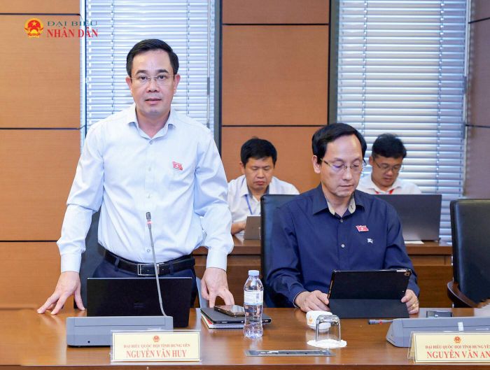 ĐBQH Nguyễn Văn Huy (Hưng Yên) phát biểu