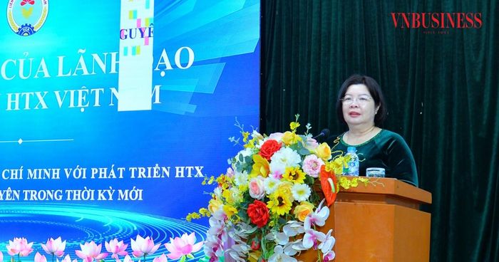 Phó Trưởng Ban Chỉ đạo Quốc gia về kinh tế tập thể, Chủ tịch Liên minh HTX Việt Nam Cao Xuân Thu Vân phát biểu chỉ đạo tại Hội thảo.