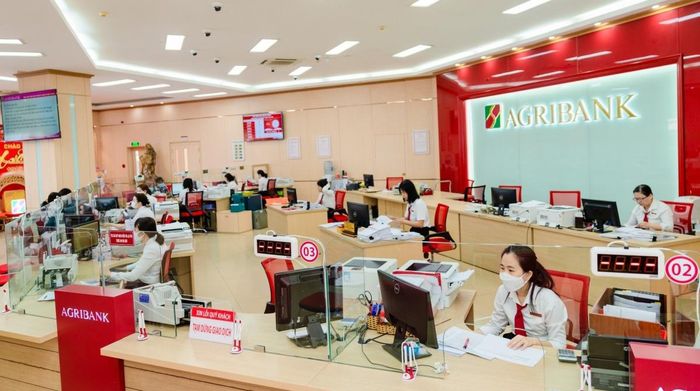 Nhu cầu vốn rất lớn, tạo áp lực lên hệ thống ngân hàng trong nước.
