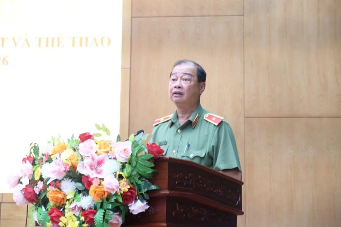 Thiếu tướng Lê Hồng Hiệp phát biểu bế mạc Hội thi.