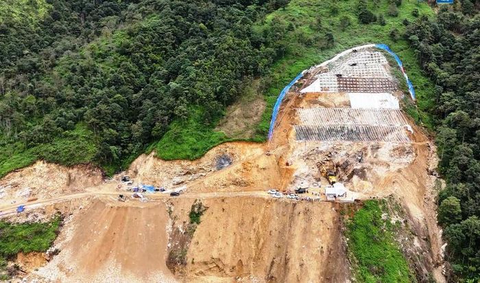 Cửa hầm Hoàng Liên, phía Lai Châu. Ảnh: Khắc Kiên