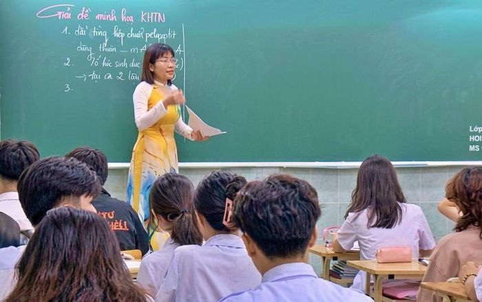 Dự thảo Thông tư của Bộ Giáo dục và Đào tạo sửa đổi, bổ sung quy định về chuẩn nghề nghiệp, bổ nhiệm chức danh nghề nghiệp và xếp lương đối với nhà giáo lấy quyền lợi chính đáng của nhà giáo làm trung tâm.