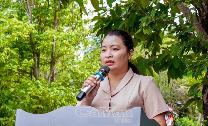 Phát biểu tại lễ khởi công, Chủ tịch Ủy ban MTTQ Việt Nam xã U Minh Quách Cẩm Tú đề nghị đơn vị thi công đẩy nhanh tiến độ, bảo đảm chất lượng công trình để sớm bàn giao nhà cho gia đình.