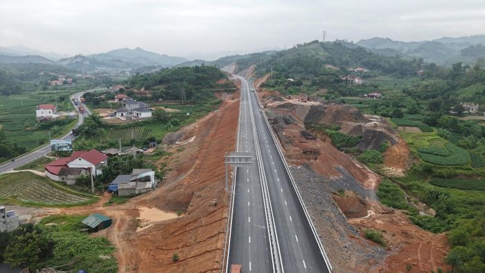 Đến hết năm 2025, Việt Nam đã đưa vào khai thác 3.345km đường cao tốc (tuyến chính). Ảnh: N.LỘC