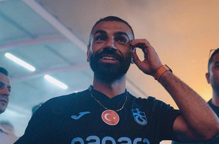 Tiền đạo Mohamed Salah trong ngày đầu đặt chân đến Trabzonspor