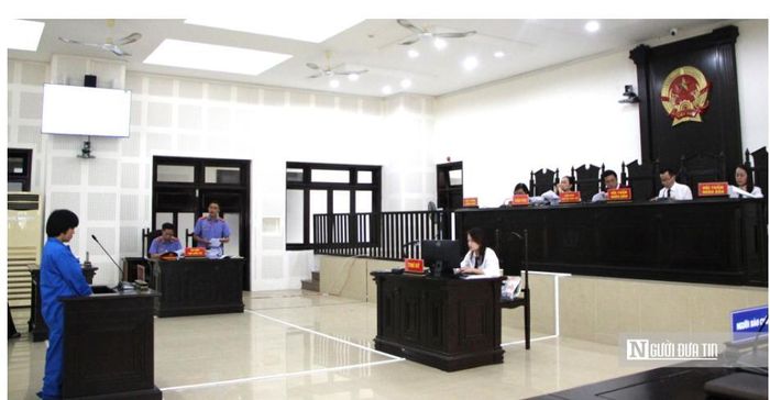 Quang cảnh phiên tòa. Ảnh: NĐT.