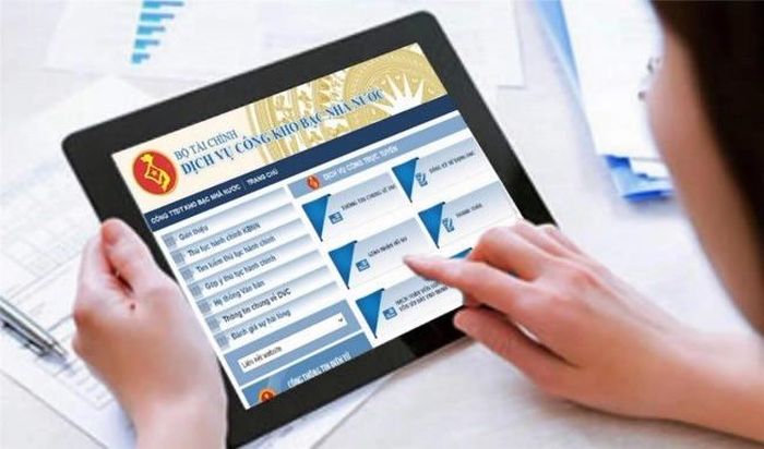 Quy trình mới về tiếp nhận, giải quyết thủ tục hành chính trên môi trường điện tử. Ảnh minh họa