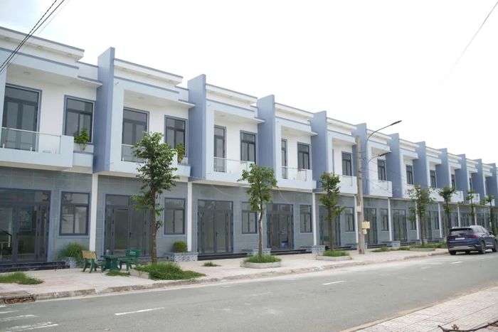 Một dãy nhà trong dự án NOXH KCN Cầu Tràm đã hoàn thiện.