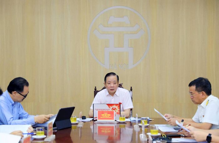 Ủy viên Thường trực, Trưởng ban Đô thị, HĐND thành phố Hà Nội Trần Hợp Dũng kết luận buổi làm việc. Ảnh: MH