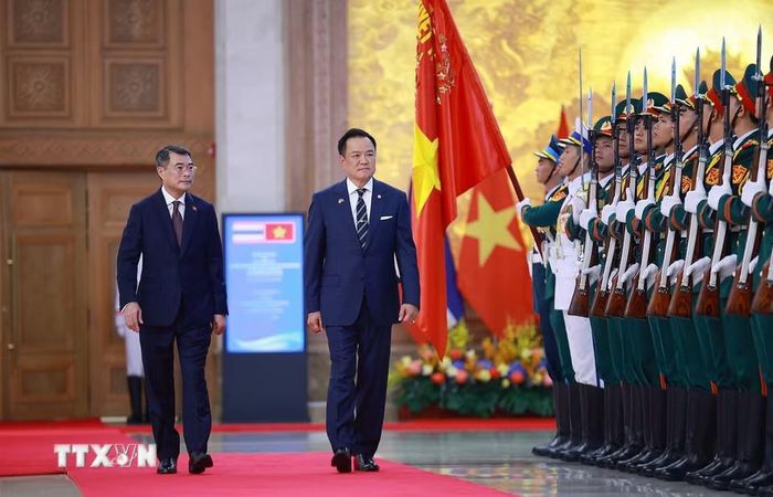 Thủ tướng Chính phủ Lê Minh Hưng và Thủ tướng Vương quốc Thái Lan Anutin Charnvirakul tại Hà Nội hồi tháng 6-2026. Ảnh: TTXVN