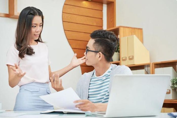 Song Ngư có thể rất kiên quyết khi bảo vệ quan điểm của mình. Trong lúc tranh cãi, họ dễ nói những lời sắc bén và không chịu nhượng bộ. Ảnh minh họa