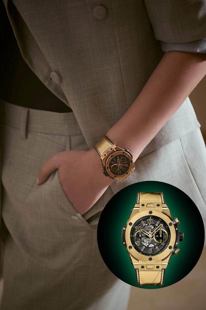 Mai Phương Thúy diện vest, đeo đồng hồ Hublot, xách túi Louis Vuitton... với tổng giá trị gần 2,5 tỷ đồng dự sự kiện thời trang cách đây vài ngày.