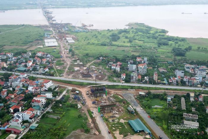 Hướng tuyến cầu nối từ khu dân cư ra sông Hồng. Ảnh: T. Anh