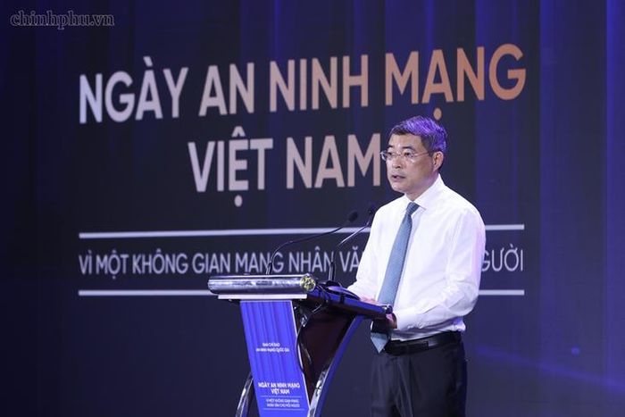 Thủ tướng yêu cầu toàn hệ thống chính trị cùng cộng đồng xã hội tập trung thực hiện tốt 5 nhiệm vụ trọng tâm. Ảnh: VGP/Nhật Bắc
