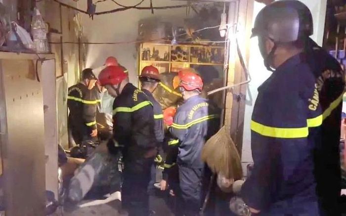 Đám cháy khiến 3 người thương vong. Ảnh: PC07.
