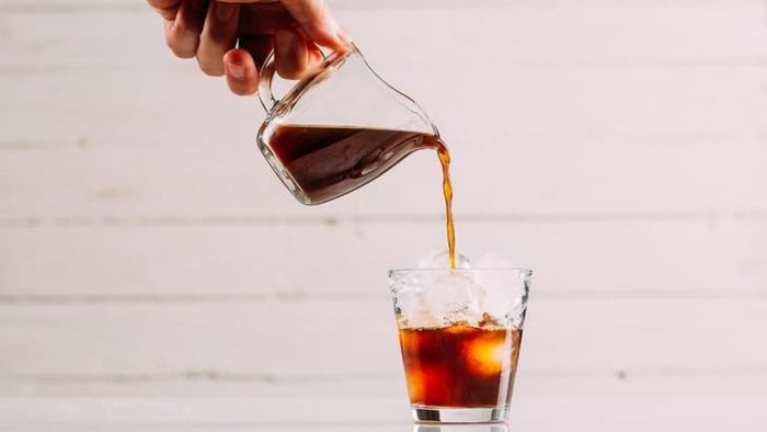 Hãy lựa chọn loại cà phê phù hợp với tình trạng sức khỏe và sở thích của bản thân, thay vì chạy theo xu hướng. Nguồn Cubes-asia 
