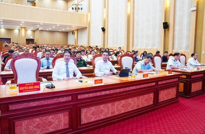 Các đại biểu về dự hội nghị tổng kết công tác khám sức khỏe cho quân và dân quần đảo Trường Sa năm 2026. Ảnh; TS