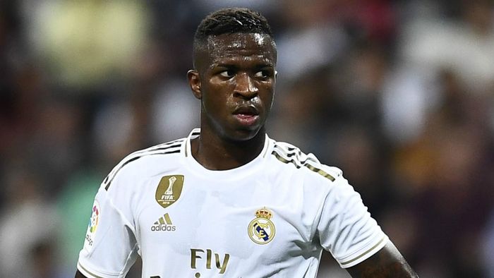 Vinicius Junior đứng trước thời điểm quyết định tương lai sau gần 19 tháng đàm phán với Real Madrid.