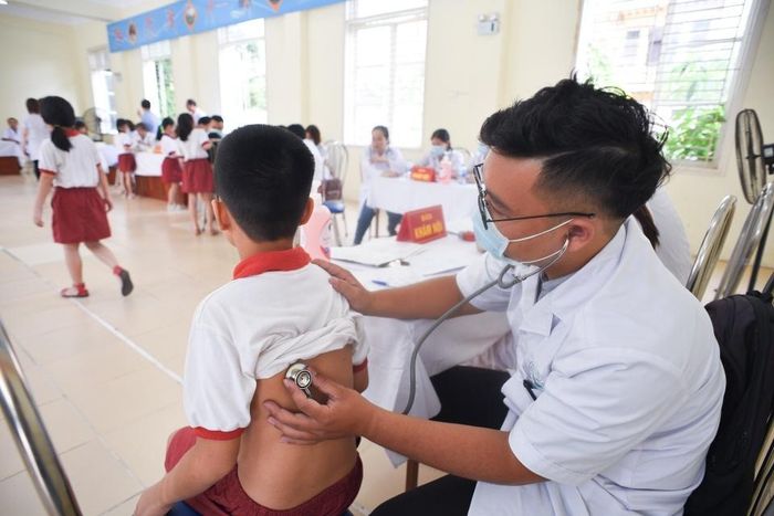 Học sinh TP.HCM sẽ được khám bệnh miễn phí. Ảnh: Duy HIệu.