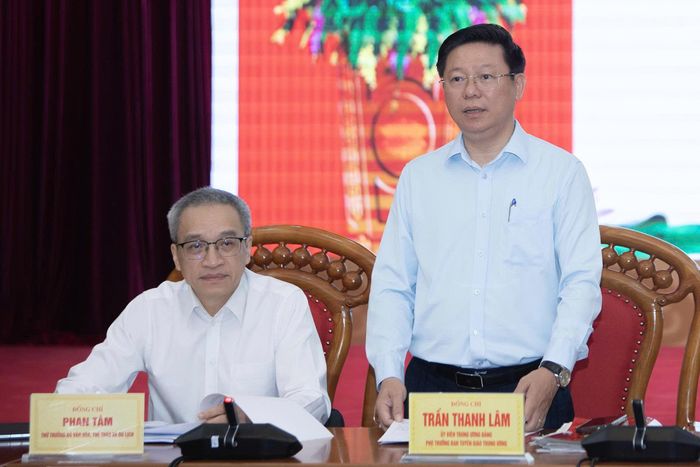  Phát biểu khai mạc Hội nghị, ông Trần Thanh Lâm - Ủy viên Trung ương Đảng, Phó trưởng Ban Tuyên giáo Trung ương - nhấn mạnh tinh thần làm việc thực chất, yêu cầu các đại biểu thẳng thắn thảo luận các vấn đề thực tế. Hội nghị cũng đánh giá việc triển khai Chỉ thị 04-CT/TW của Ban Bí thư về tăng cường sự lãnh đạo của Đảng đối với hoạt động xuất bản trong tình hình mới. 